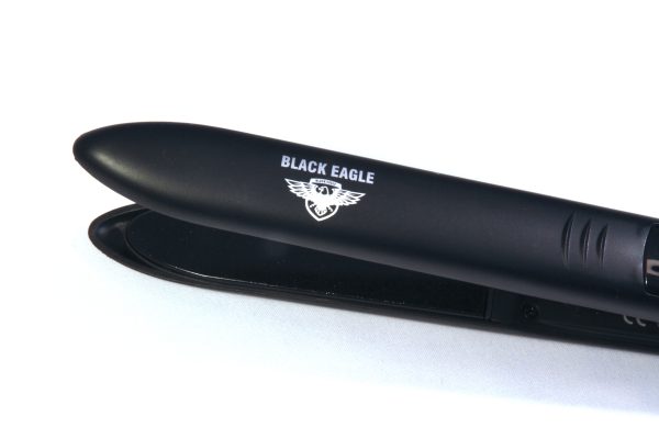 Black Eagle TR311 ceramic hair straightener detail